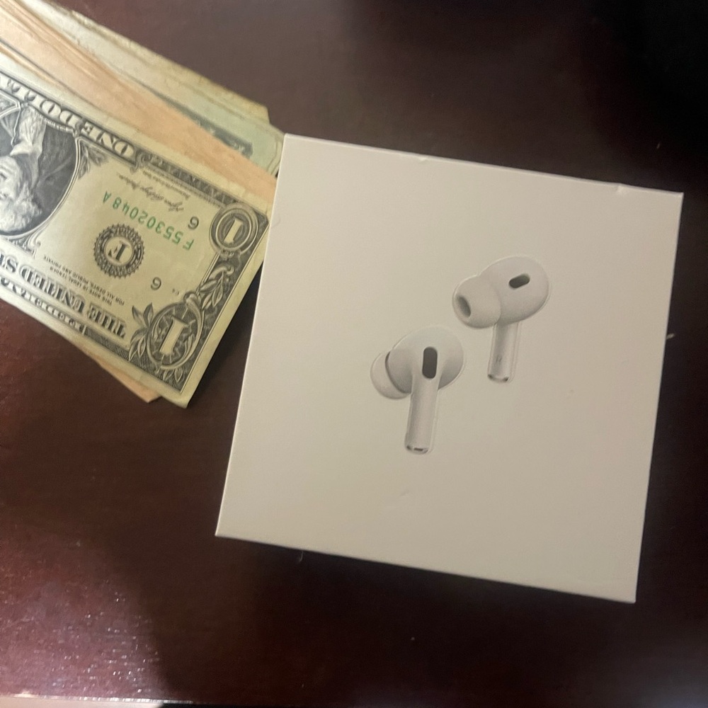 Apple AirPods Pro with Charging Case